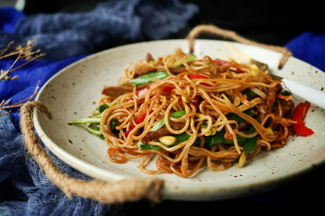 肉絲燜面的做法-家常味燜菜譜