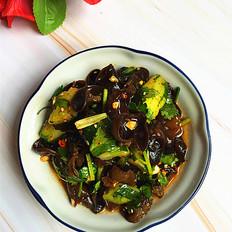 黃瓜拌黑木耳的做法-酸辣味拌菜譜