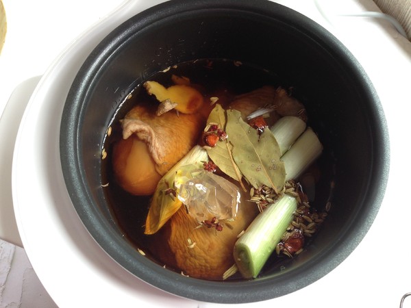 紅燒琵琶腿的做法-咸鮮味鹵菜譜-易網健康養生網 紅燒琵琶腿的做法-咸鮮味鹵菜譜