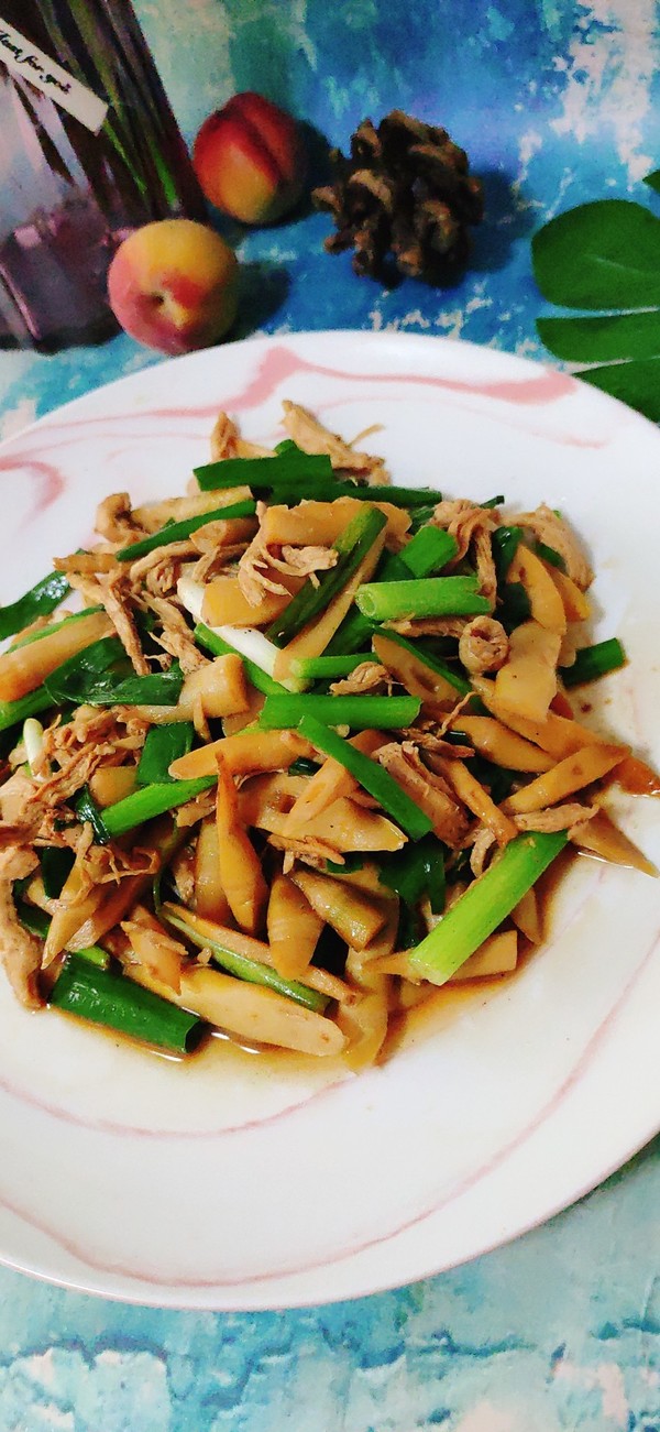 雞絲筍尖的做法-咸鮮味炒菜譜