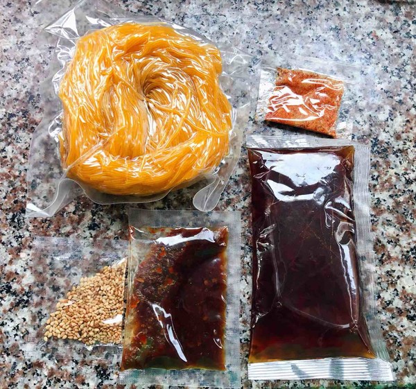 雞絲青瓜涼面的做法-家常味煮菜譜