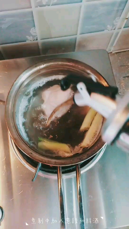 花樣“拌”夏，美味加倍【涼拌雞絲】的做法-咸鮮味拌菜譜