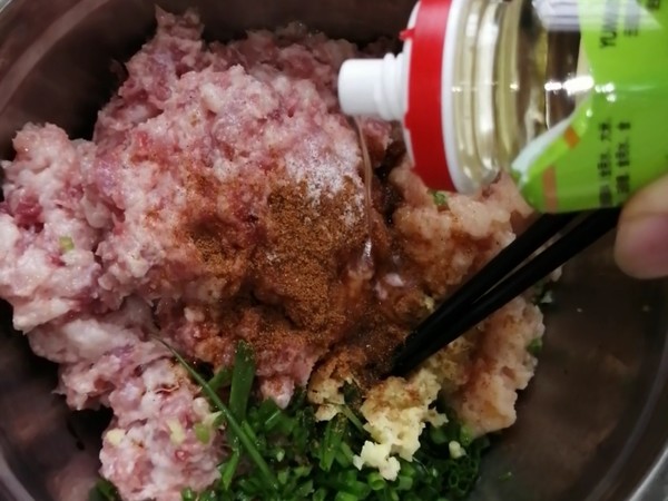 醋溜雞肉丸子的做法-酸甜味煎菜譜