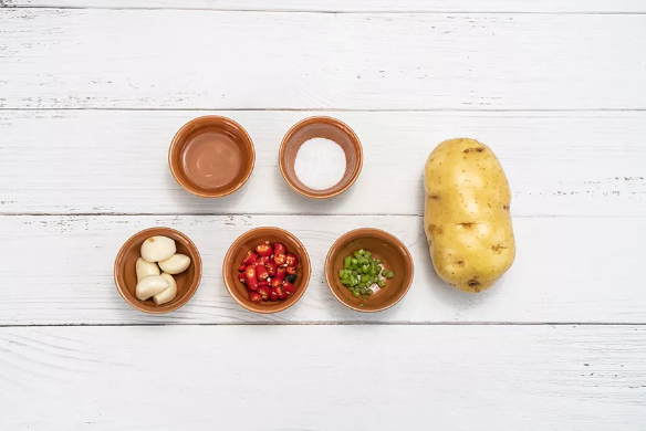 醋溜土豆絲的做法-酸甜味炒菜譜-易網(wǎng)<a href=http://www.gyfww.com/ target=_blank class=infotextkey>健康養(yǎng)生</a>網(wǎng) 醋溜土豆絲的做法-酸甜味炒菜譜