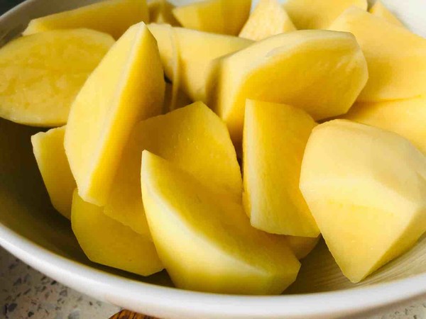 有油水的地三鮮的做法-家常味炒菜譜