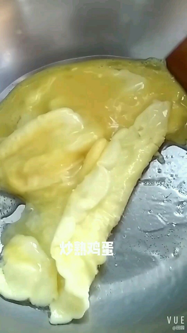 青椒炒雞蛋的做法-家常味炒菜譜