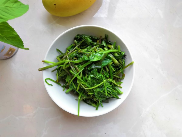 鴨腳板的做法-家常味炒菜譜