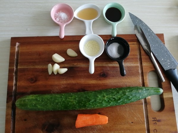 蒜泥拍黃瓜的做法-咸鮮味拌菜譜