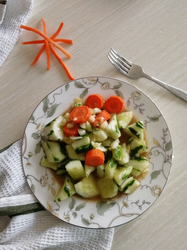 蒜泥拍黃瓜的做法-咸鮮味拌菜譜