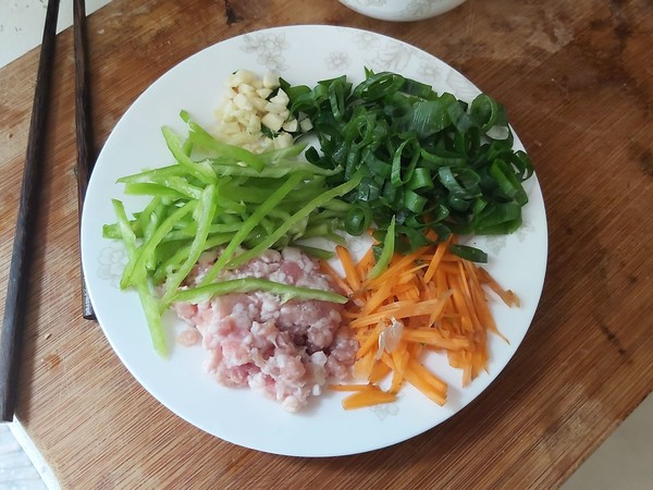 肉末茄子的做法-家常味蒸菜譜