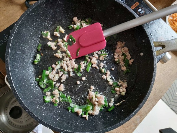 肉末茄子的做法-家常味蒸菜譜