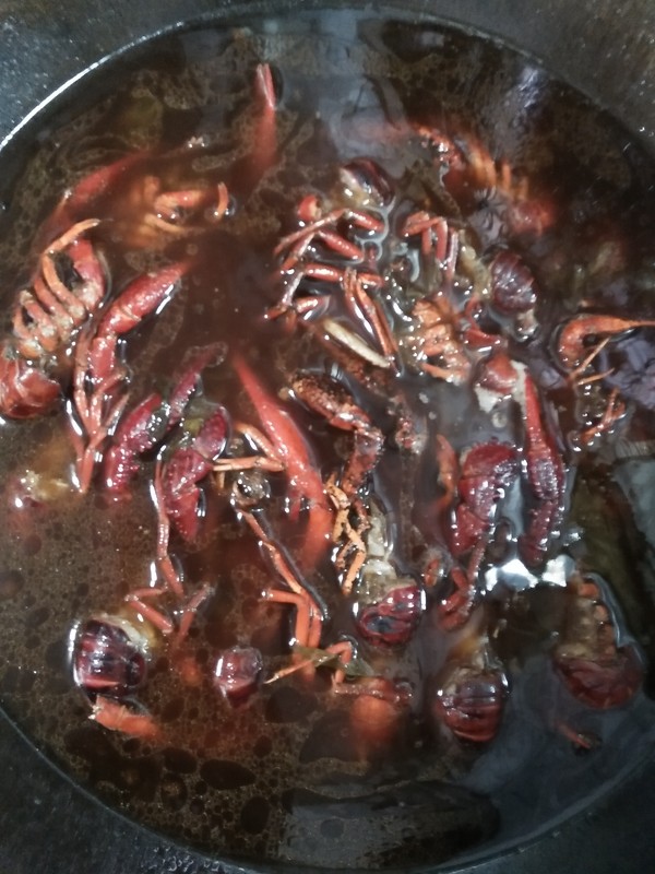 酸菜小龍蝦的做法-蒜香味炒菜譜-易網(wǎng)健康養(yǎng)生網(wǎng) 酸菜小龍蝦的做法-蒜香味炒菜譜