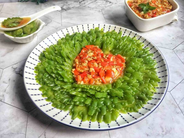 剁椒肉末抱苦瓜的做法-香辣味炒菜譜