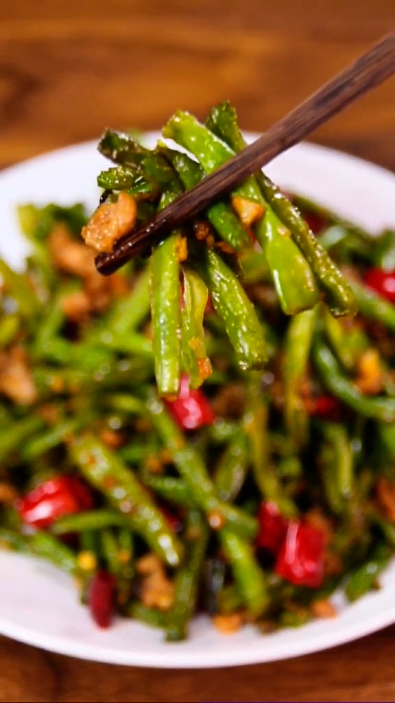 少油版干煸豆角的做法-香辣味炒菜譜