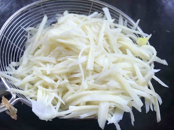 茭白炒肉絲的做法-咸鮮味炒菜譜