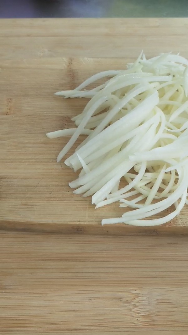 香酥土豆絲的做法-酸甜味炸菜譜