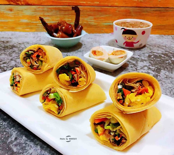 雞蛋時(shí)蔬煎餅卷的做法-咸鮮味炒菜譜