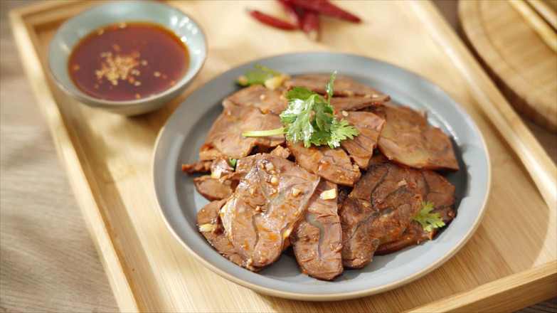 涼拌鹵牛肉【孔老師教做菜】的做法-家常味鹵菜譜