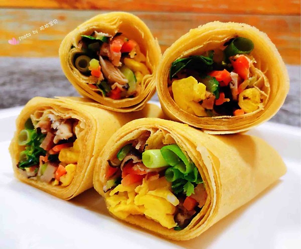 雞蛋時(shí)蔬煎餅卷的做法-咸鮮味炒菜譜