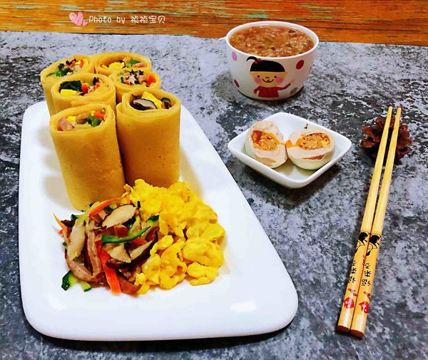 雞蛋時(shí)蔬煎餅卷的做法-咸鮮味炒菜譜