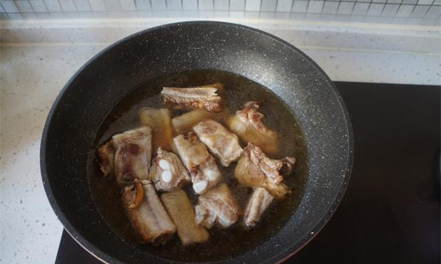 糖醋排骨的做法-酸甜味煎菜譜-易網健康養生網 糖醋排骨的做法-酸甜味煎菜譜