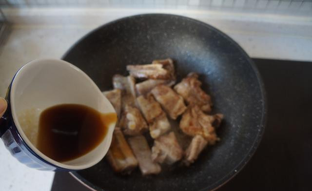 糖醋排骨的做法-酸甜味煎菜譜-易網健康養生網 糖醋排骨的做法-酸甜味煎菜譜