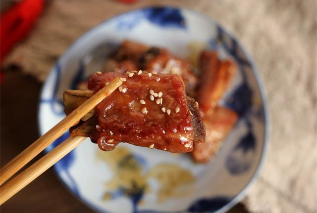 糖醋排骨的做法-酸甜味煎菜譜-易網健康養生網 糖醋排骨的做法-酸甜味煎菜譜