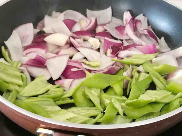 蔥爆牛肉的做法-咸鮮味炒菜譜