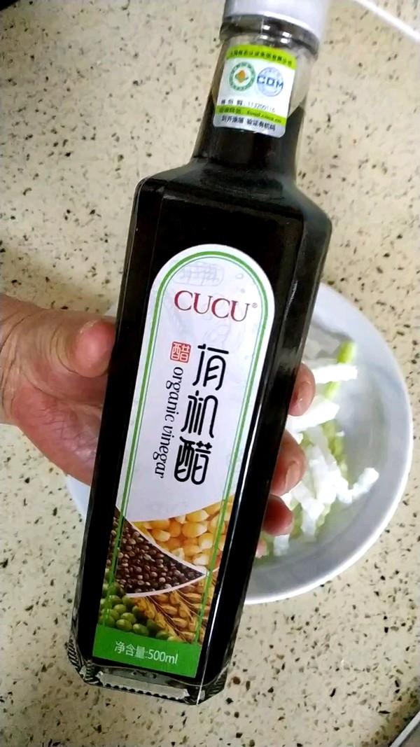 酸甜青瓜涼皮的做法-酸甜味拌菜譜