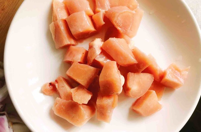 咖喱雞丁的做法-咸鮮味炒菜譜