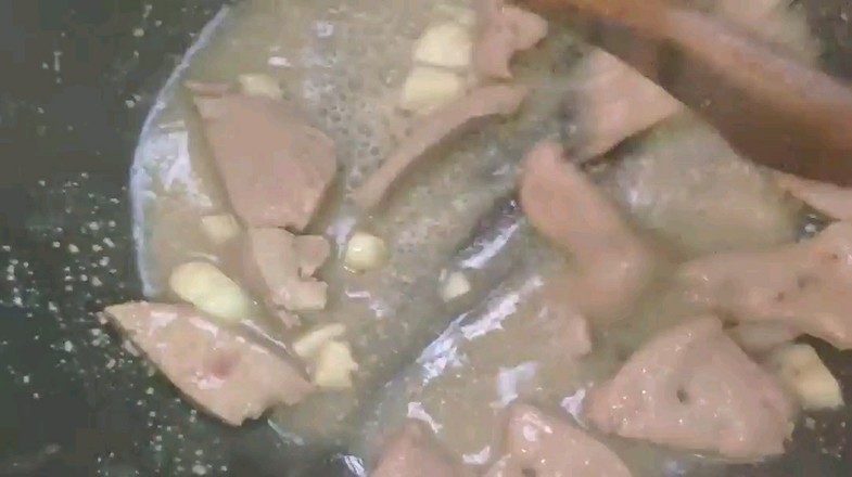 紅燒豬肝的做法-家常味炒菜譜-易網健康養生網 紅燒豬肝的做法-家常味炒菜譜