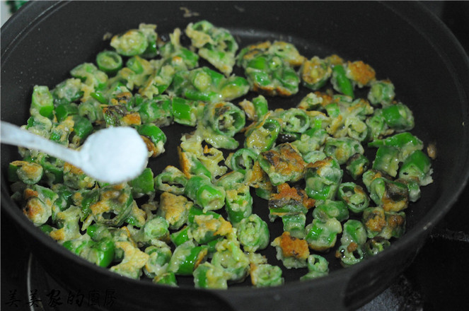 青椒炒面的做法-香辣味炒菜譜