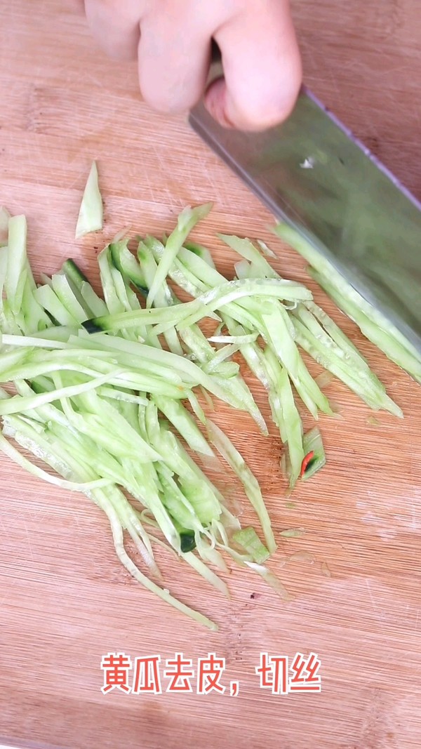 黃瓜拌雞絲的做法-酸辣味拌菜譜
