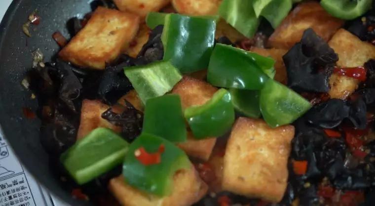 家常豆腐的做法-家常味炒菜譜