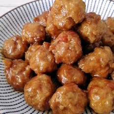 糖醋丸子的做法-酸甜味炸菜譜