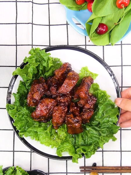 電飯鍋蜜汁排骨的做法-家常味炒菜譜