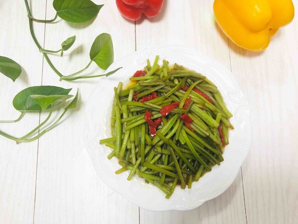 素炒山芋藤的做法-家常味炒菜譜