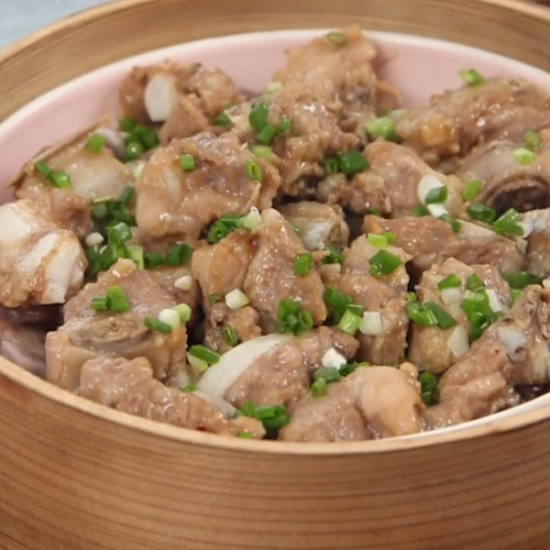 香芋蒸排骨的做法-蔥香味炒菜譜