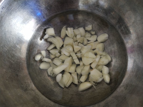 蒜香油淋蘆筍的做法-酸辣味拌菜譜