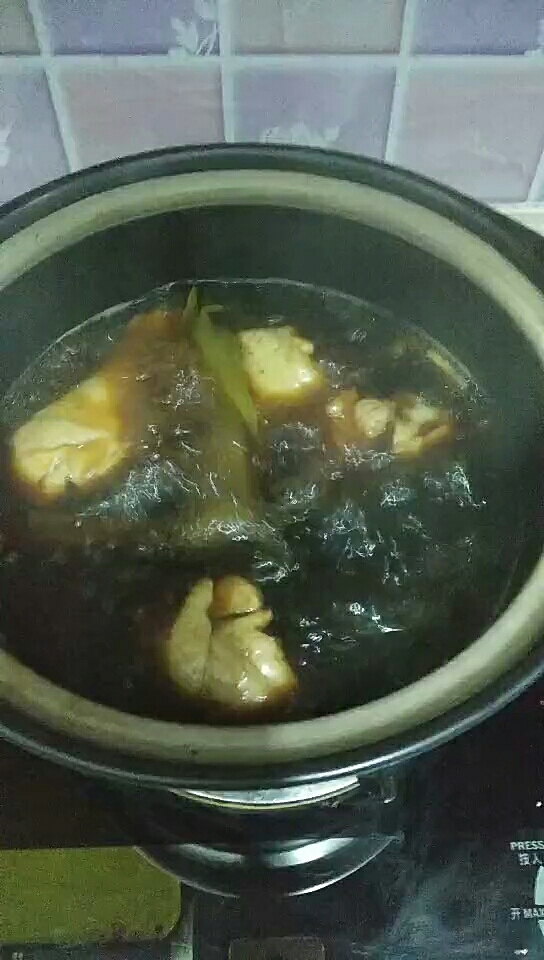 鹵雞腿的做法-香辣味鹵菜譜