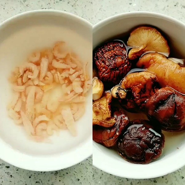 《荷葉糯米雞》的做法-咸鮮味蒸菜譜