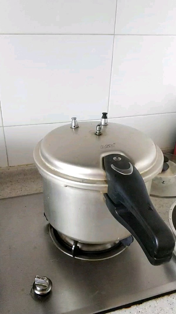 高壓鍋烀青苞米的做法-家常味其它工藝菜譜