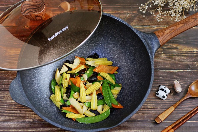 玉米筍炒時(shí)蔬的做法-家常味炒菜譜-易網(wǎng)健康養(yǎng)生網(wǎng) 玉米筍炒時(shí)蔬的做法-家常味炒菜譜