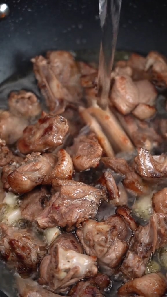 仔姜燜鴨的做法-家常味燜菜譜