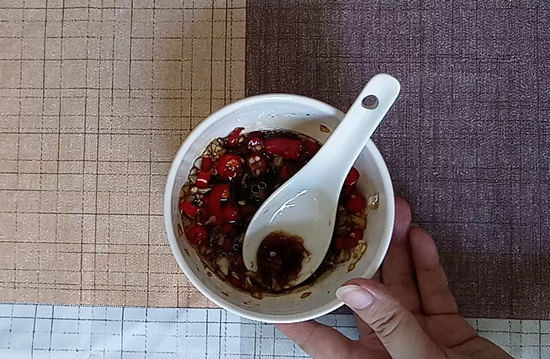 酸辣拌木耳的做法-酸辣味拌菜譜