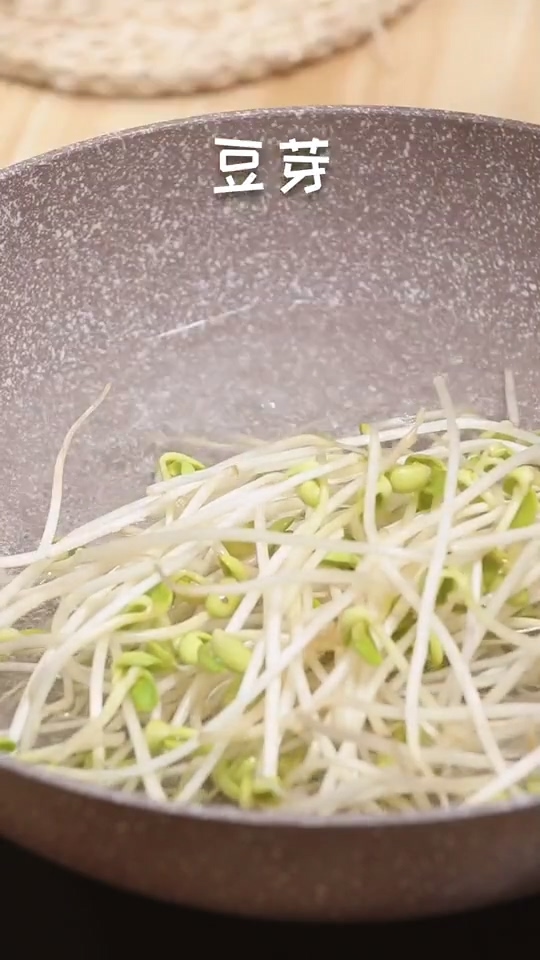 水煮牛肉的做法-香辣味炒菜譜