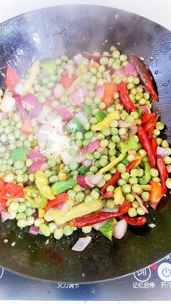 辣炒鮮豌豆的做法-香辣味炒菜譜