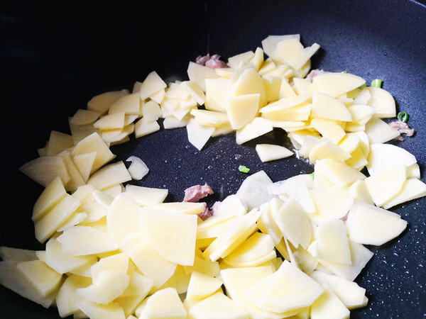 尖椒土豆片的做法-香辣味炒菜譜