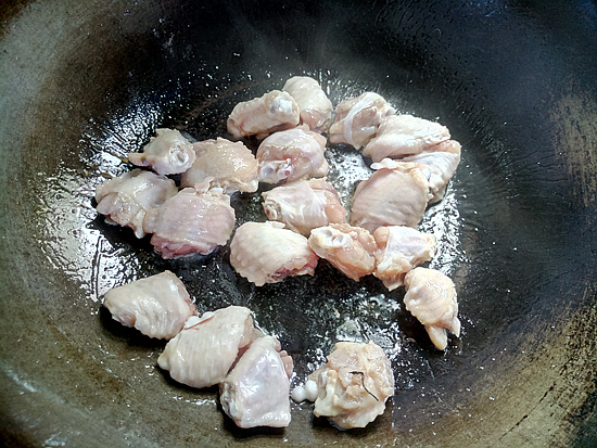 咖喱雞翅的做法-咖喱味燒菜譜