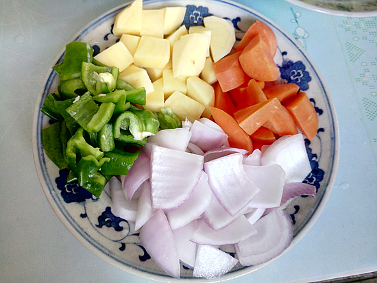 咖喱雞翅的做法-咖喱味燒菜譜